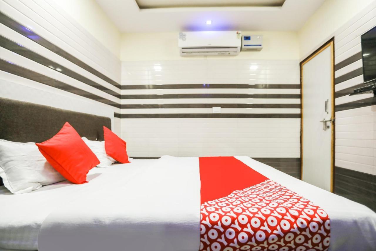 Oyo 71693 Starlight Hotel Gangānagar Екстериор снимка