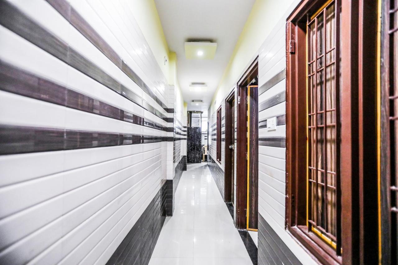 Oyo 71693 Starlight Hotel Gangānagar Екстериор снимка